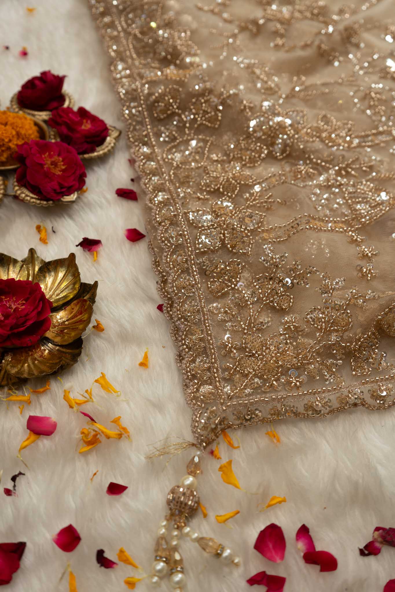Premium Net Jhumka Floral Jaal Saree